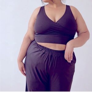 Free Label black Dani bra L (sold out online)